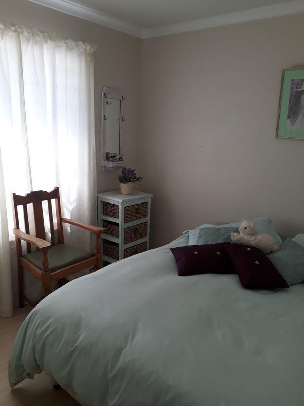 To Let 2 Bedroom Property for Rent in Whispering Pines Western Cape